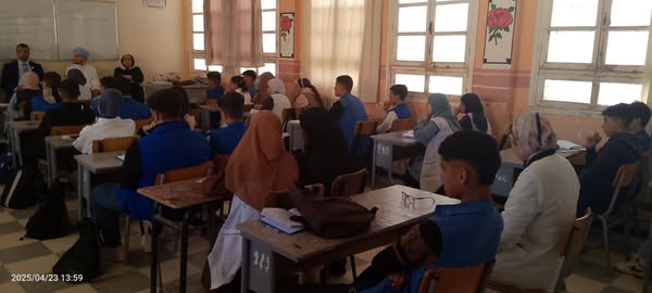 الحملة التحسيسية حول الوقاية من المخدرات داخل المؤسسات التربوية
